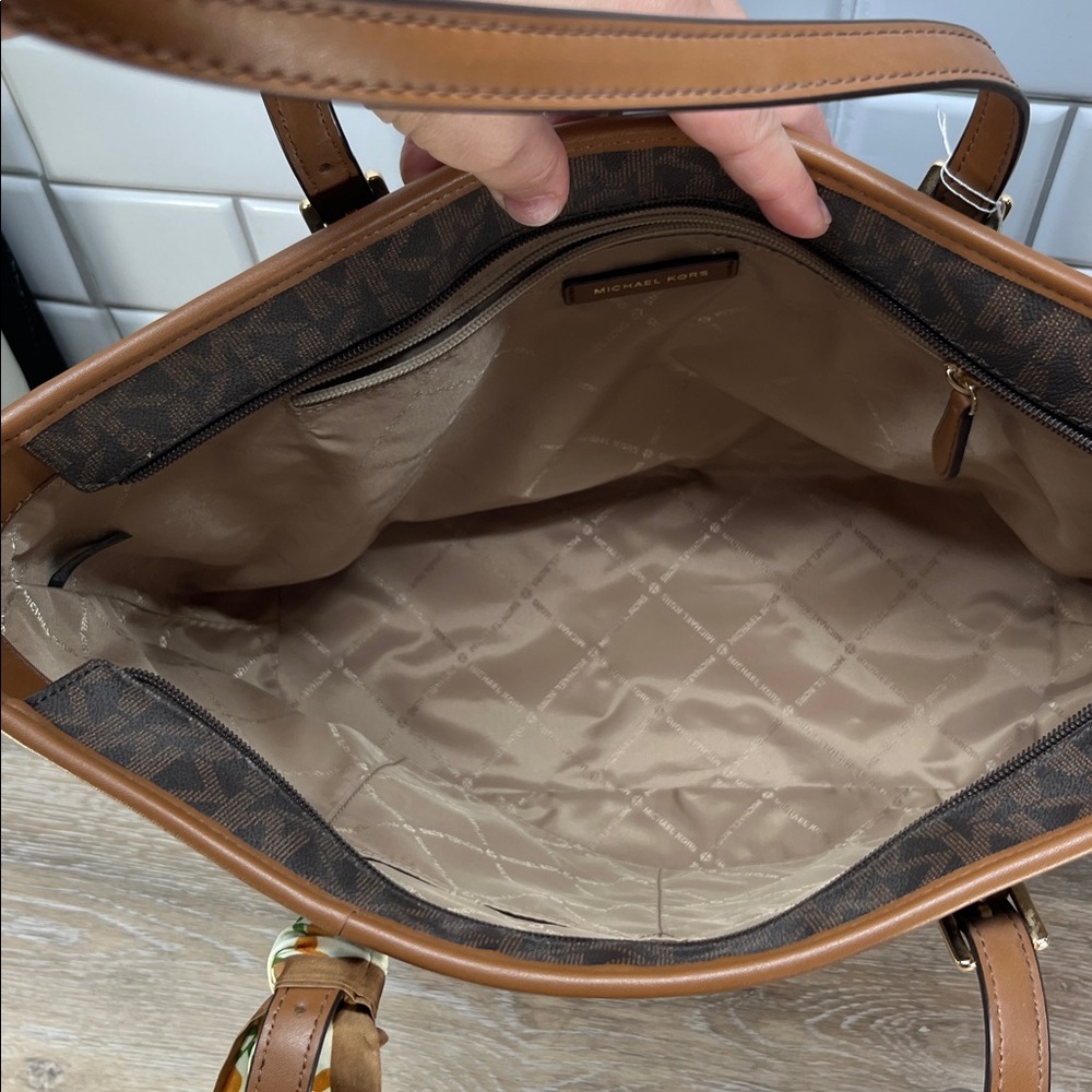 5461 MICHAEL KORS BROWN JET SET TOTE 258675461 - Picture 4 of 13